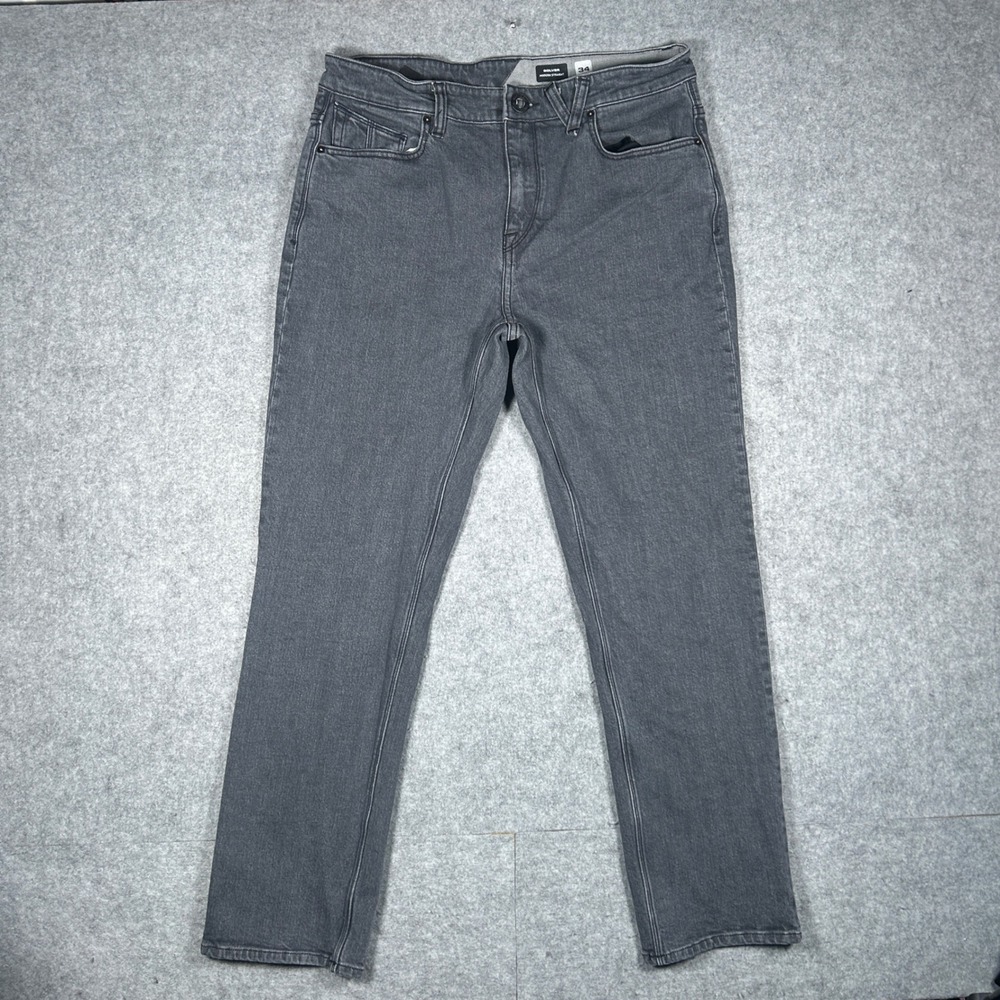 Volcom Denim jeans men's 34x30 Grey Solver Modern Straight Skate Casual